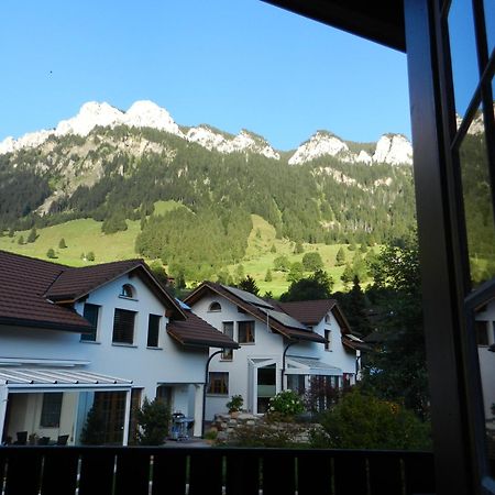 Apartmenthaus Kreuzbuche Fluehli ภายนอก รูปภาพ